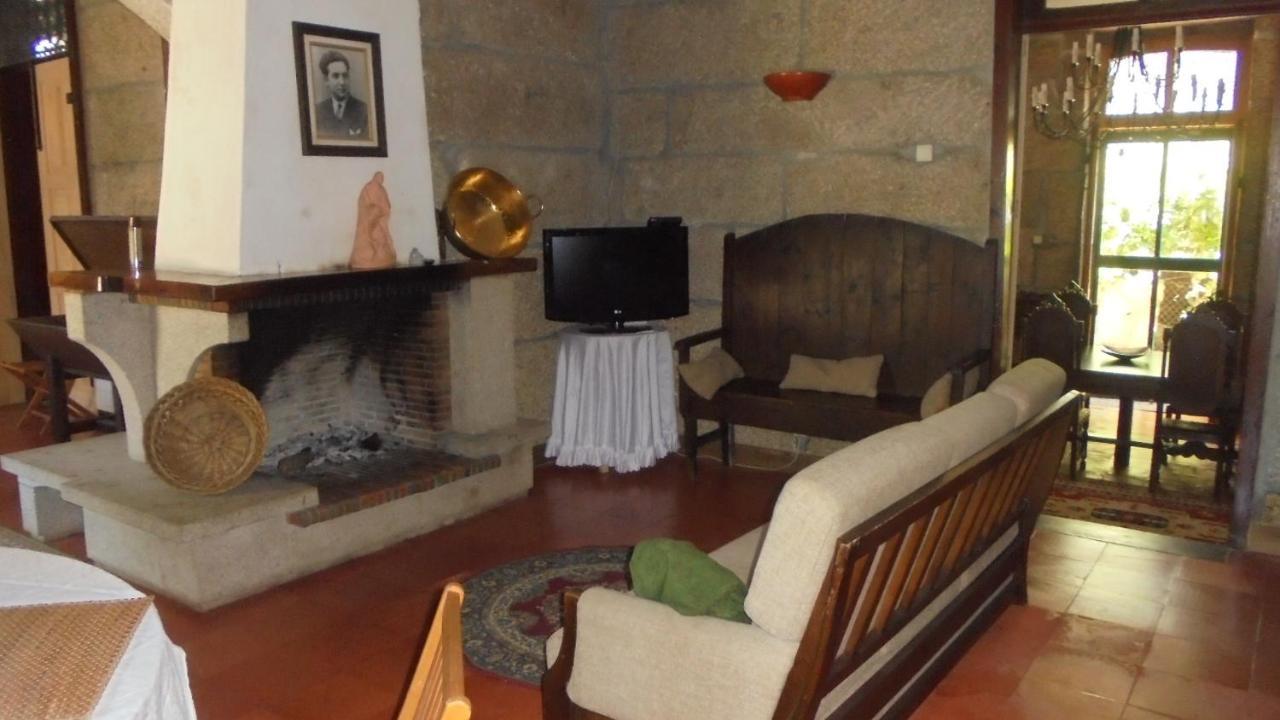 Vassal Casa Da Roseira - Valpacos Bed & Breakfast エクステリア 写真